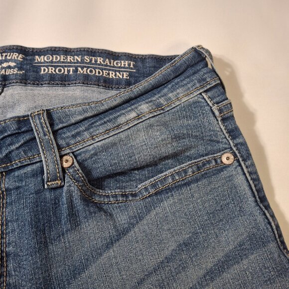 Levi Strauss Modern Straight Signature Jeans Size 10 Mid Rise Dark Wash - Picture 6 of 16